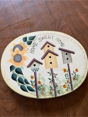 Home Sweet Home Cream Decorative Wall Plaque - Birdhouse & Sunflower Design